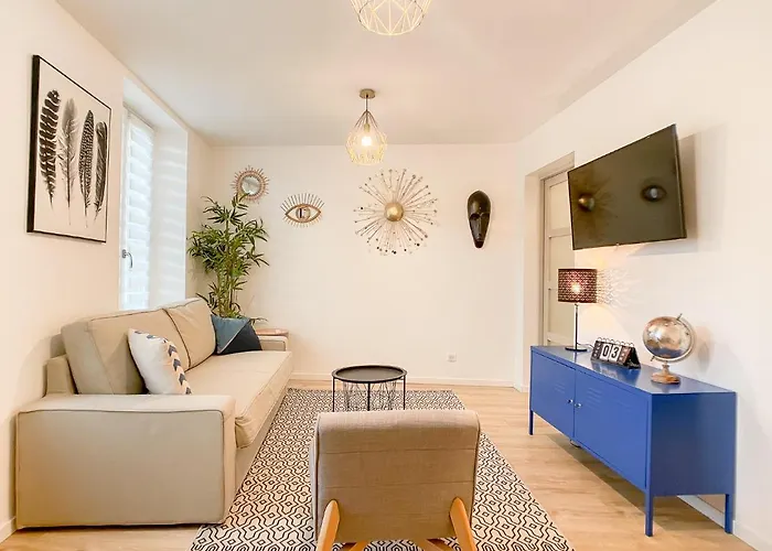 The Downtown Cosy *